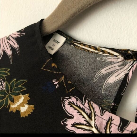 A.L.C. Cooper Silk Floral Open Back Long Sleeve Blouse sz 4 - Picture 15 of 15